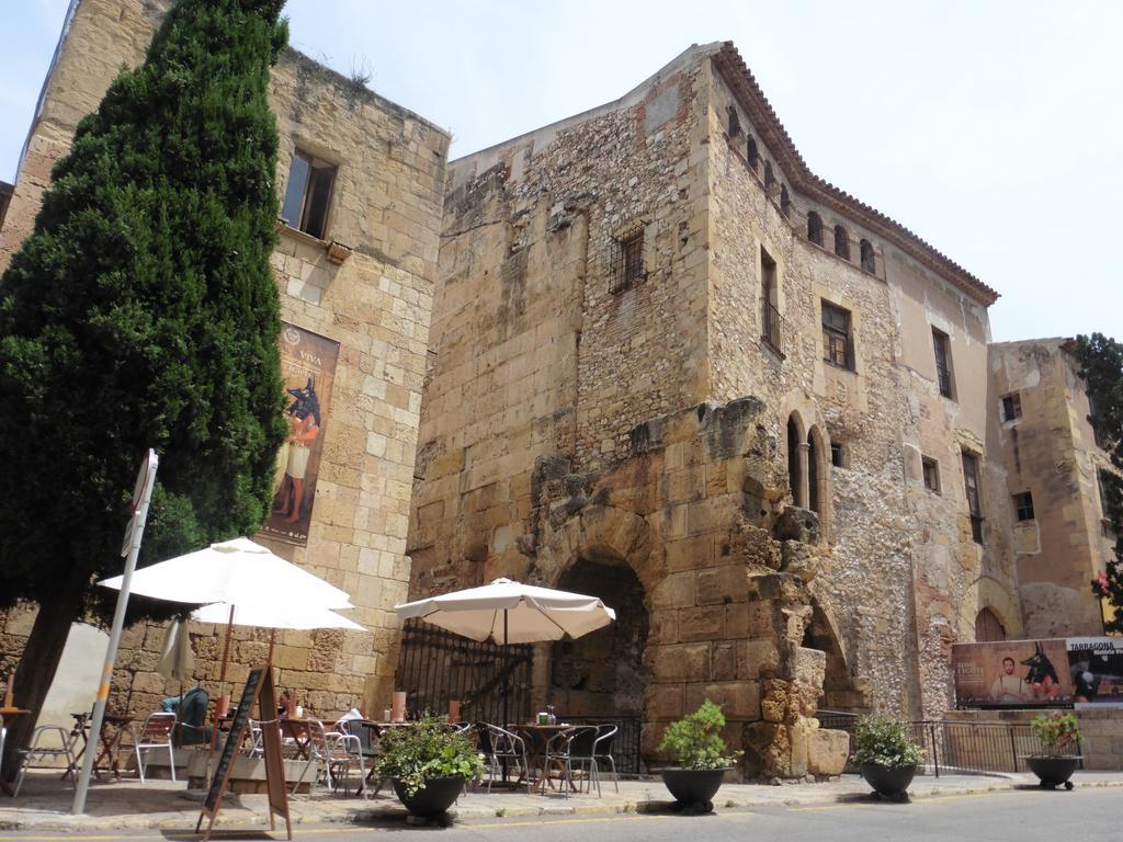 Acogedor Apartamento En El Corazon Medieval De Tarragona Exterior photo